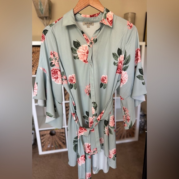 Kimi + Kai Maternity "Emma" Belted Blouse - Picture 2 of 5